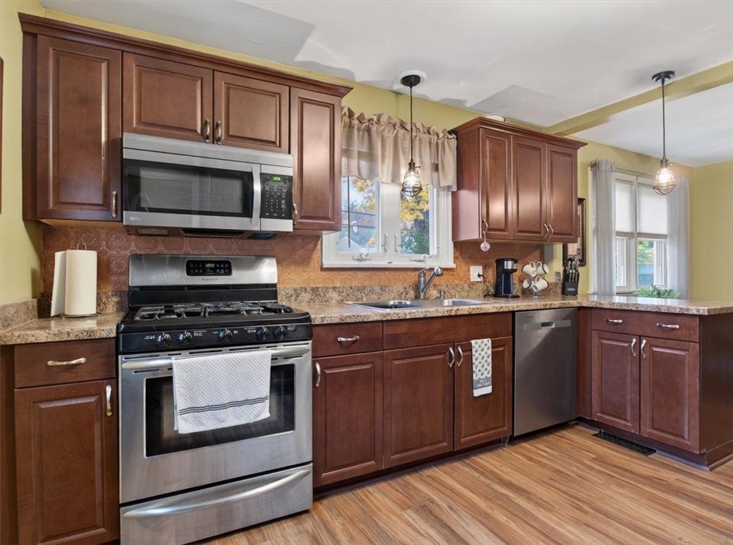 99 Morncrest Drive