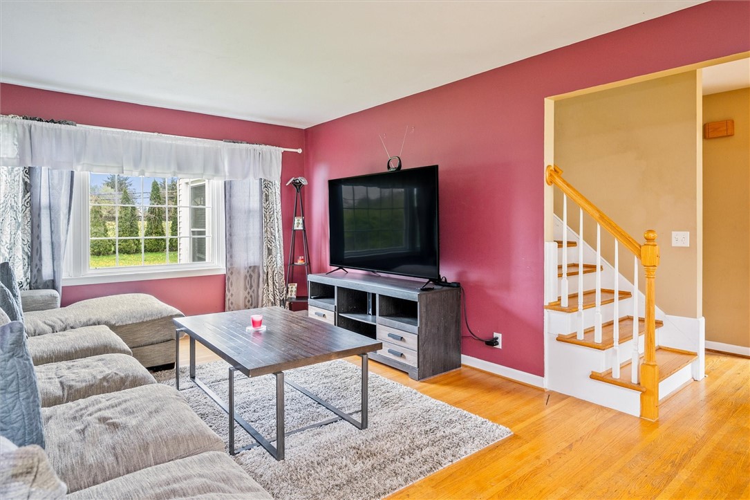 250 Picturesque Drive, Greece, New York image 17