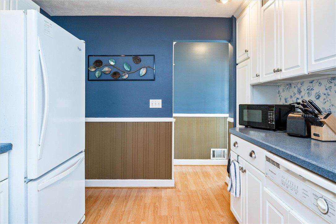 250 Picturesque Drive, Greece, New York image 10
