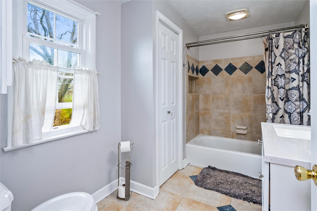 250 Picturesque Drive, Greece, New York image 27