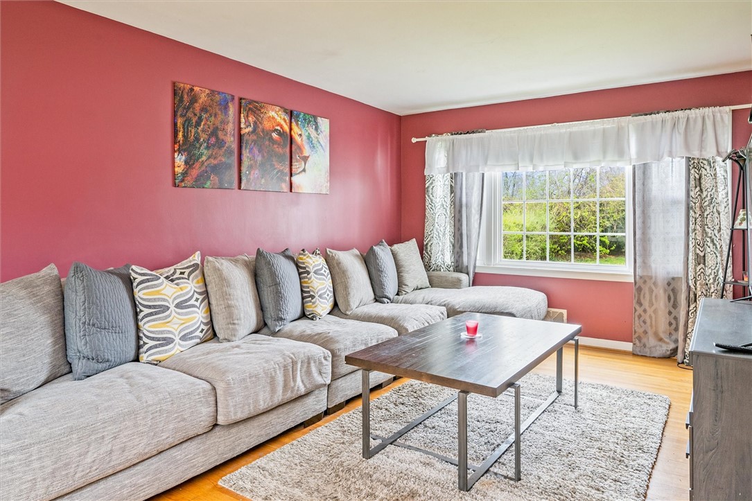 250 Picturesque Drive, Greece, New York image 16