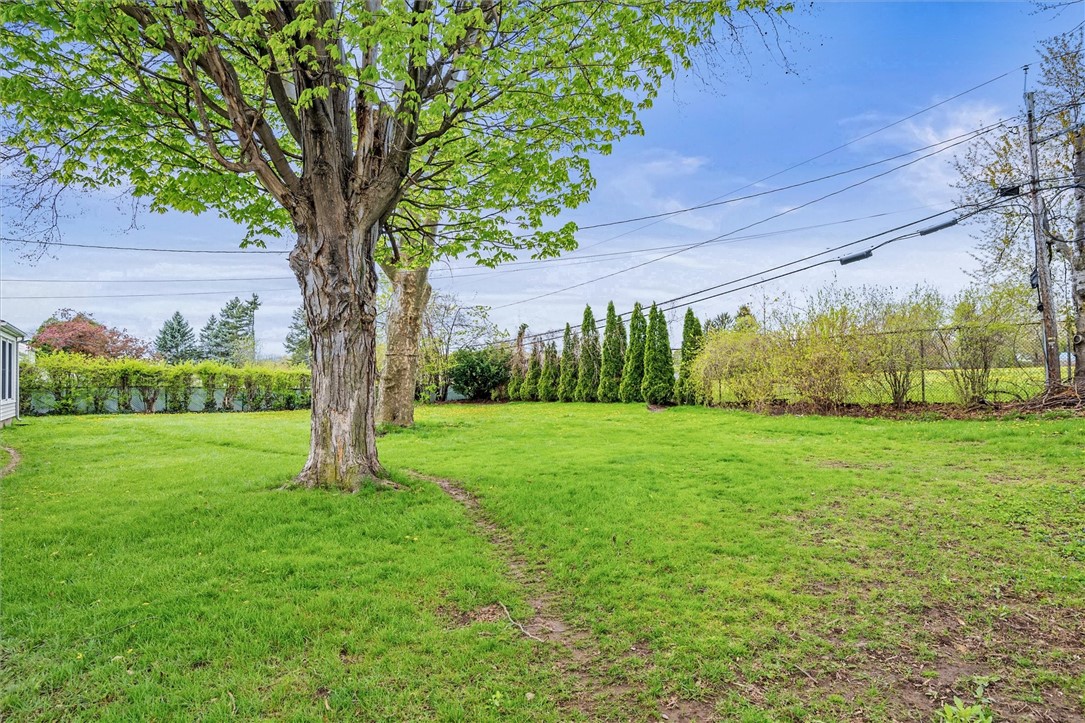 250 Picturesque Drive, Greece, New York image 47