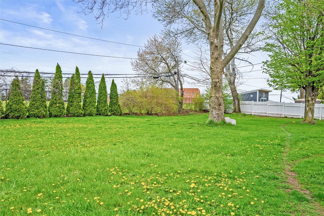 250 Picturesque Drive, Greece, New York image 46