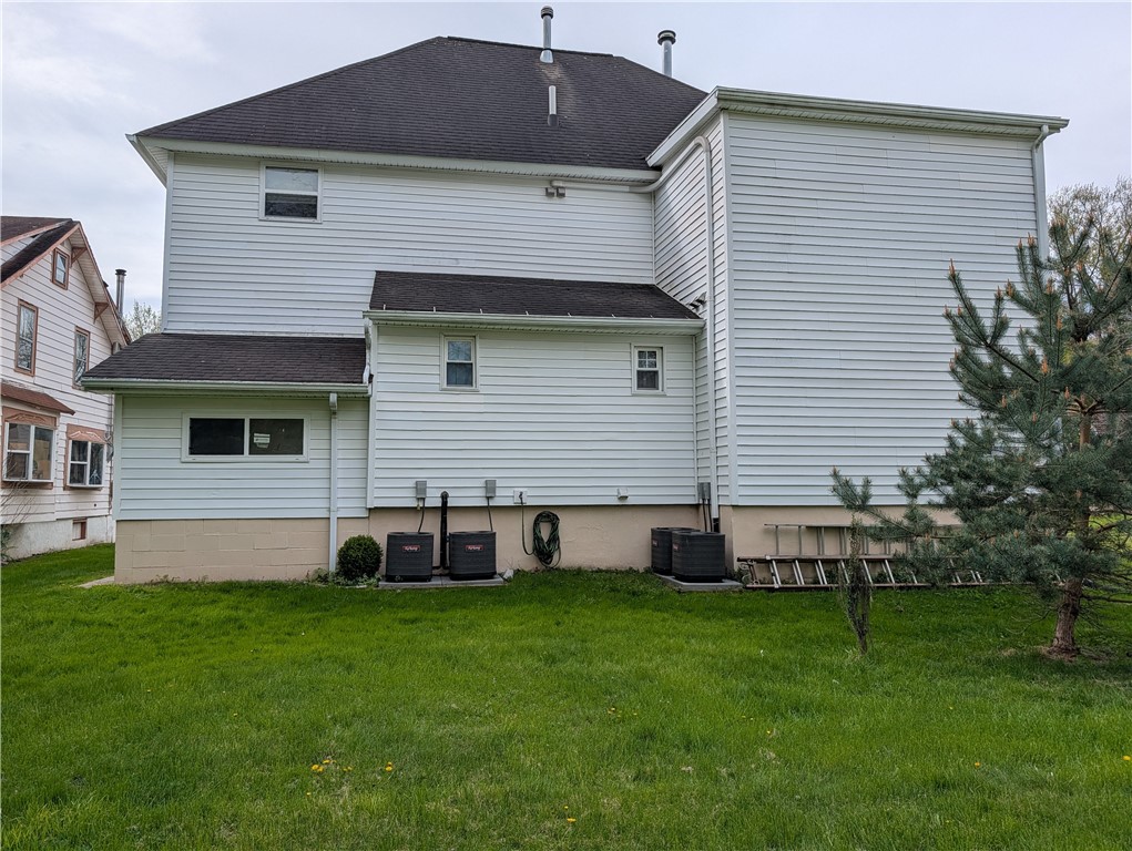 220 w 15th street