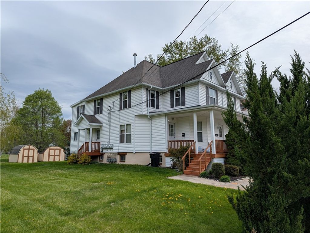 Photo of 220 W 15th Street, Horseheads, NY 14903 (MLS # R1677991)
