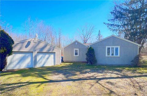 Homes For Sale - 6382 County Line Rd Road<br/> Wayne County, Ontario, NY 14519
