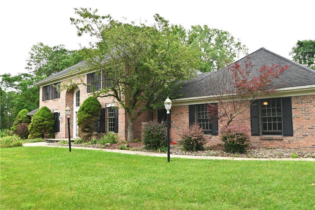 7 Saddle Hill
