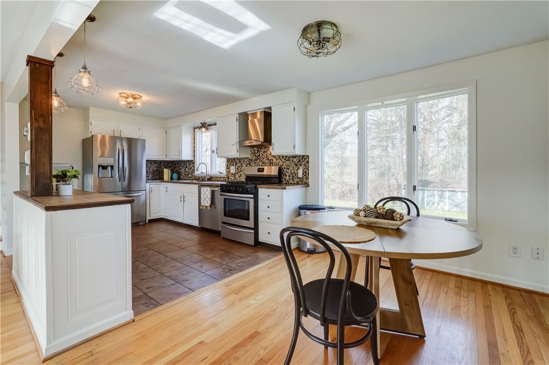 4341 Cream Ridge Road, Walworth, New York image 8