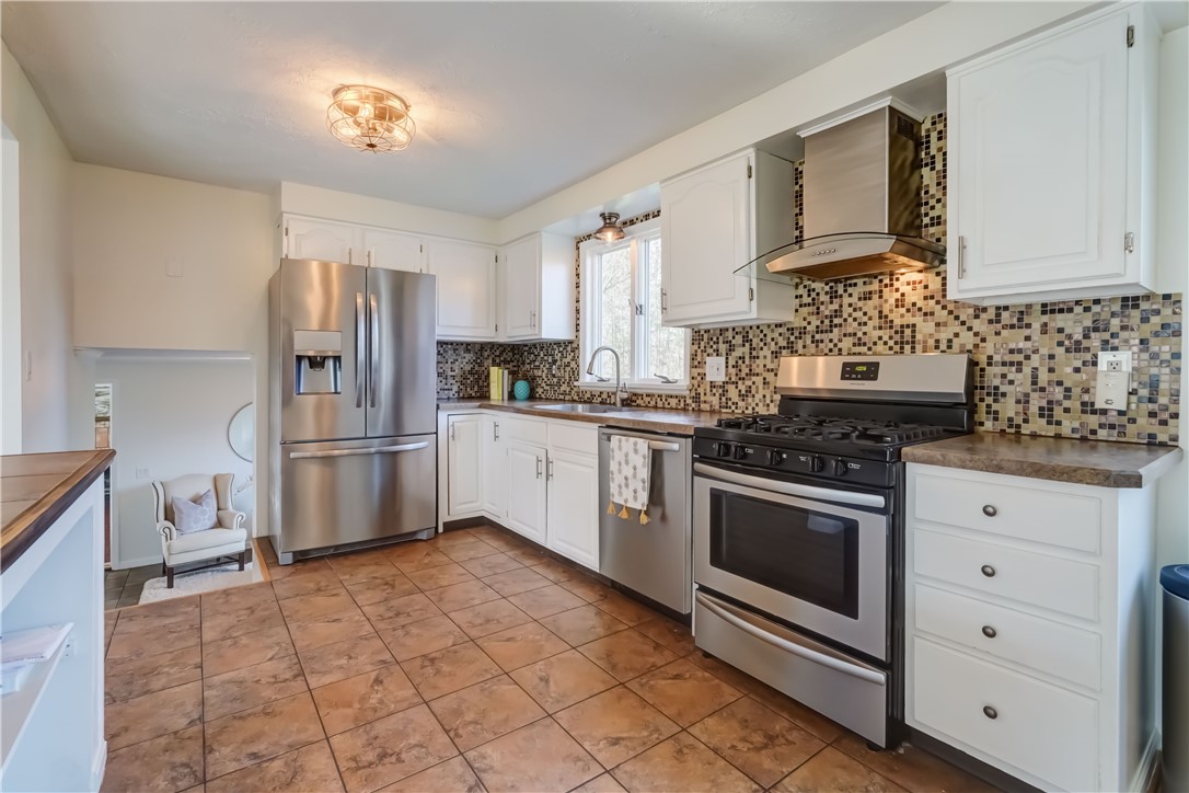 4341 Cream Ridge Road, Walworth, New York image 11