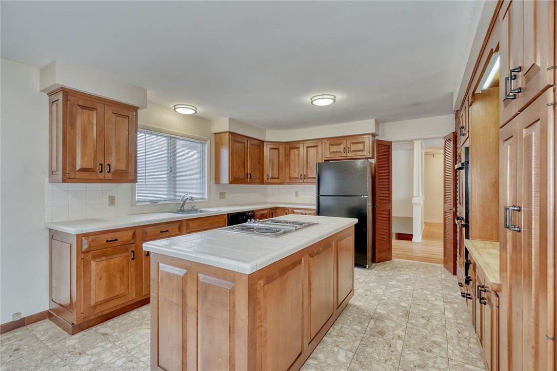 83 Panorama Trail, Penfield, New York image 13