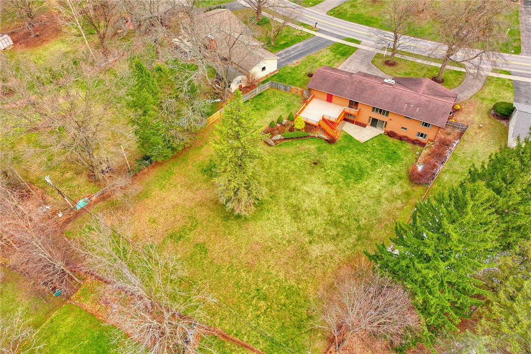 83 Panorama Trail, Penfield, New York image 2