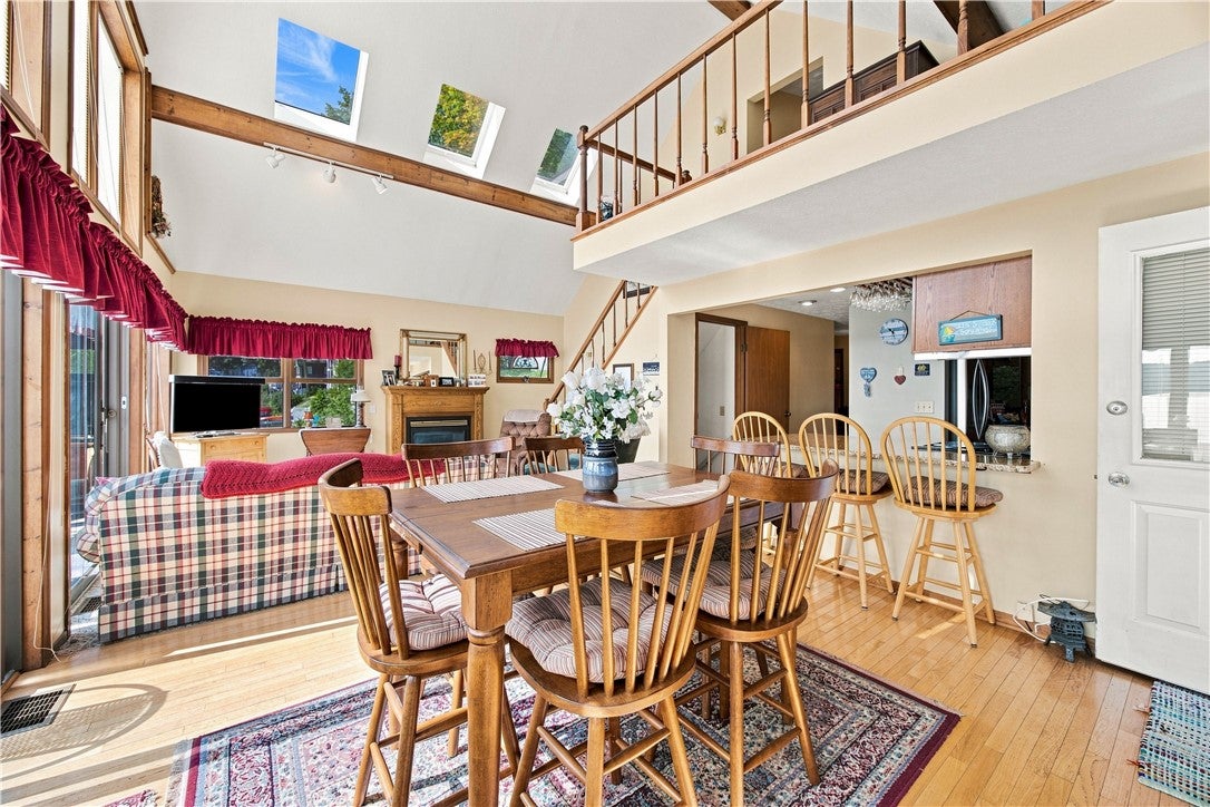 2273 W Lake Road