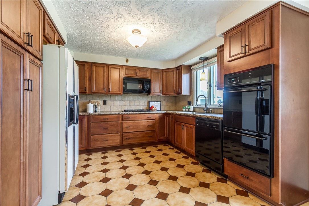 63 Shadywood Drive, Gates, New York image 10