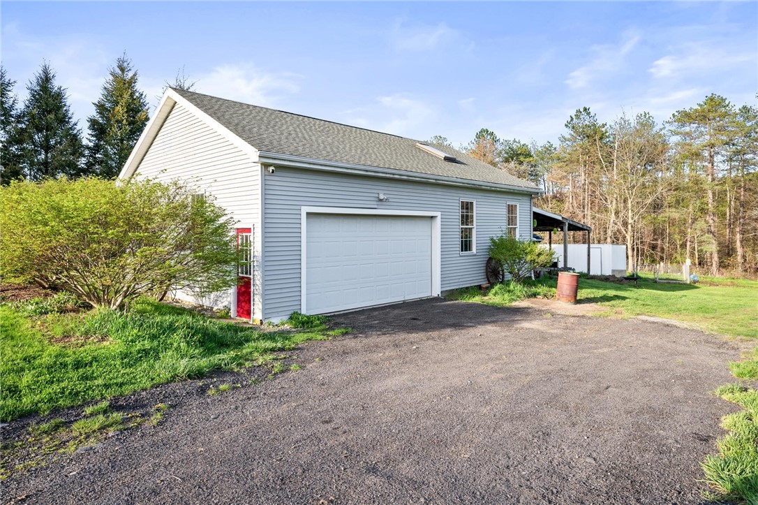 1403 Middle Road, Caledonia, New York image 39