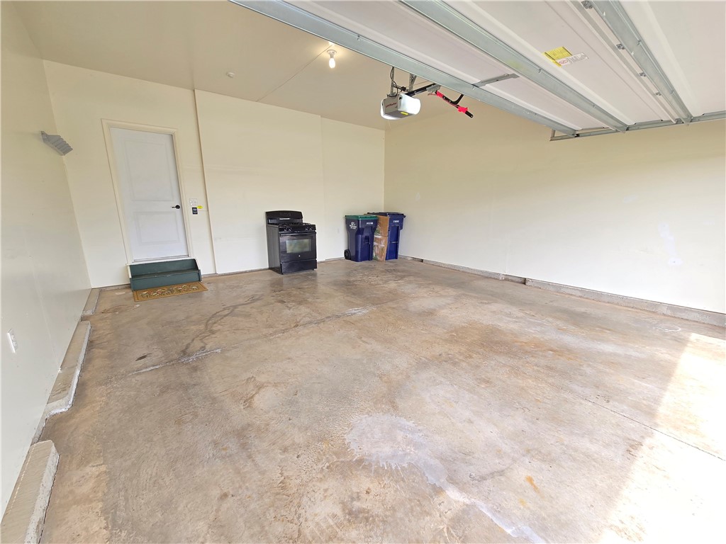 188 Elmcrest Rise, Henrietta, New York image 25