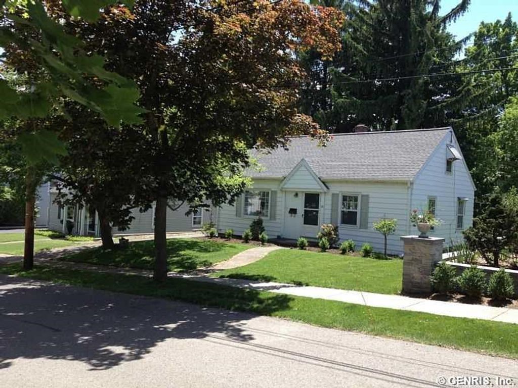 Photo of 15 Maple Street, Pittsford, NY 14534 (MLS # R1660665)