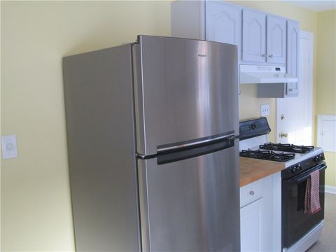 Tiny photo for 15 Maple Street, Pittsford, NY 14534 (MLS # R1660665)