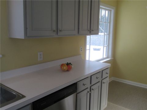 Tiny photo for 15 Maple Street, Pittsford, NY 14534 (MLS # R1660665)