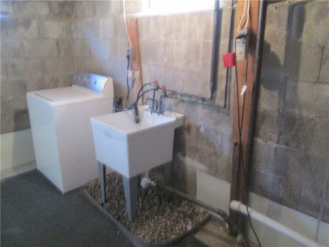 Tiny photo for 15 Maple Street, Pittsford, NY 14534 (MLS # R1660665)