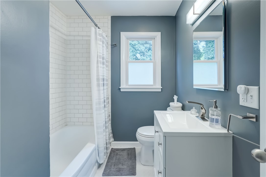 530 Glenview Court, Webster, New York image 19