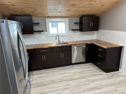 Tiny photo for 11 Leland Avenue, Bradford City, PA 16701 (MLS # R1655541)