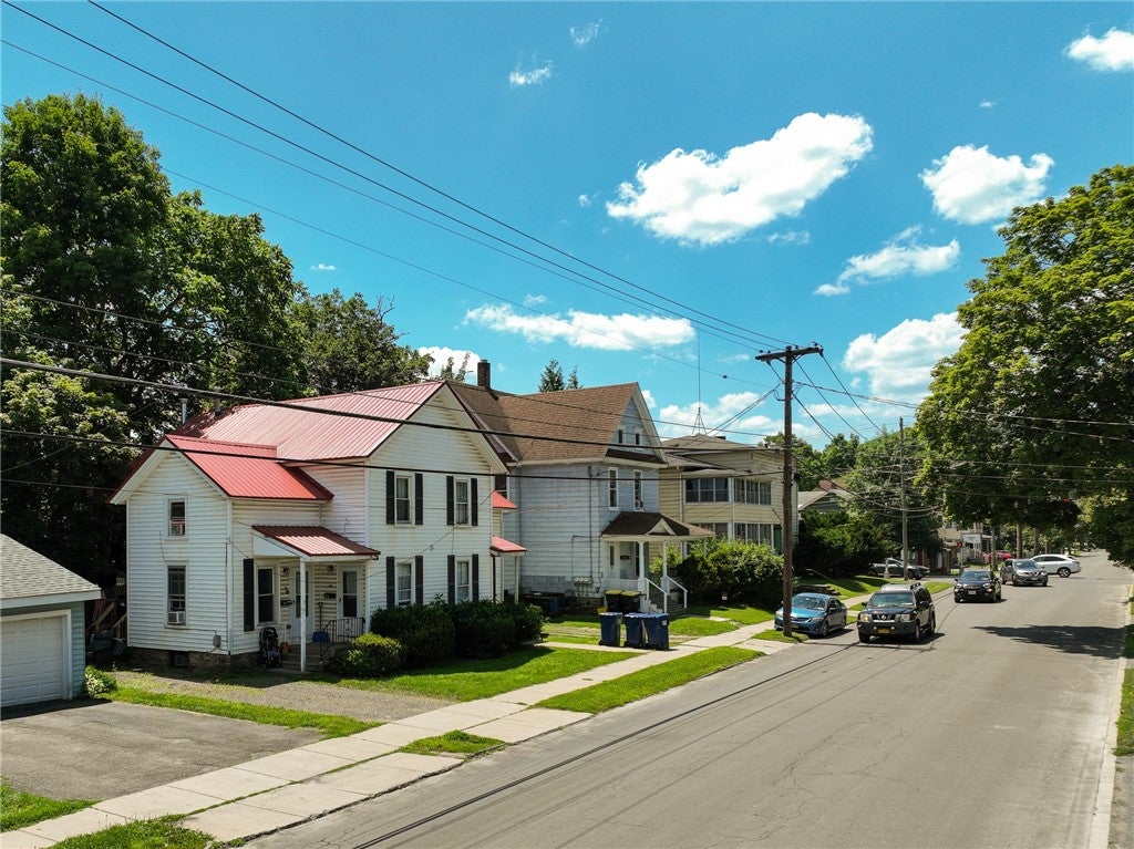 88-90 Center Street