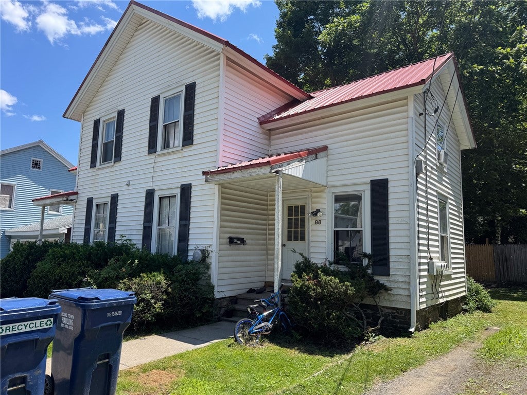 88-90 Center Street
