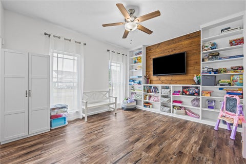 Tiny photo for 11 Liverpool HTS, Chili, NY 14514 (MLS # R1702241)