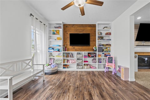 Tiny photo for 11 Liverpool HTS, Chili, NY 14514 (MLS # R1702241)