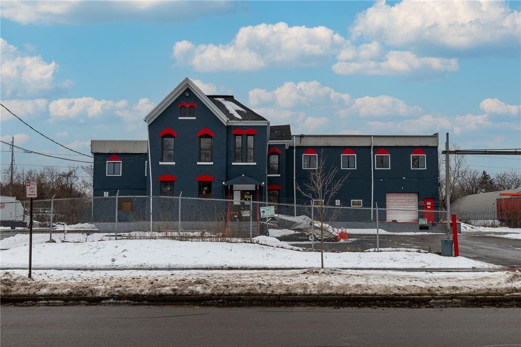 Photo of 395 Maple Street, Rochester, NY 14611 (MLS # R1656962)