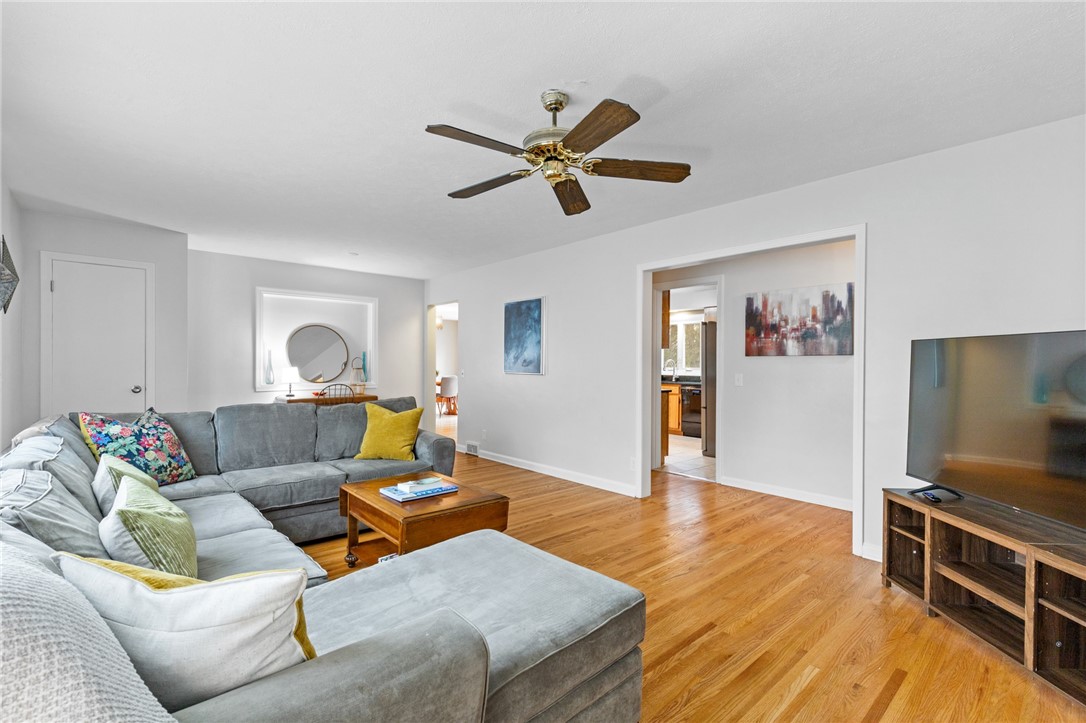 451 Manse Lane, Penfield, New York image 13
