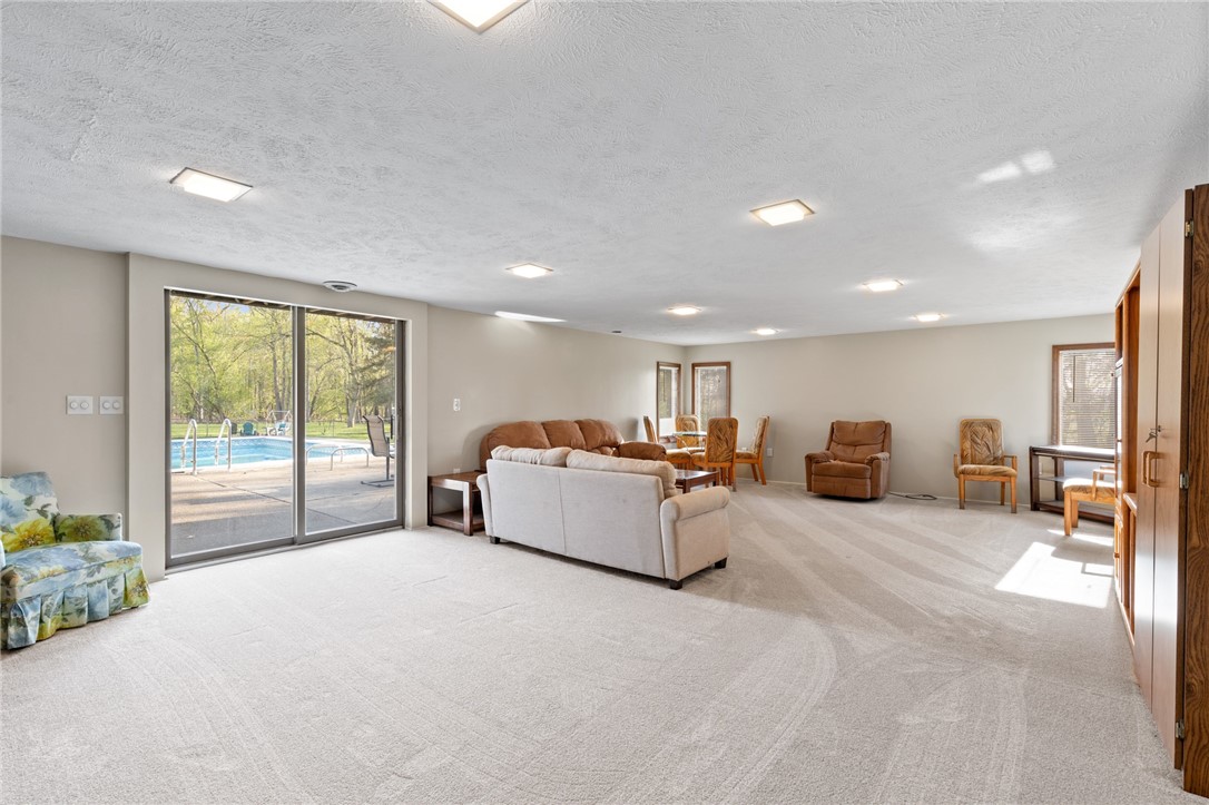 451 Manse Lane, Penfield, New York image 37