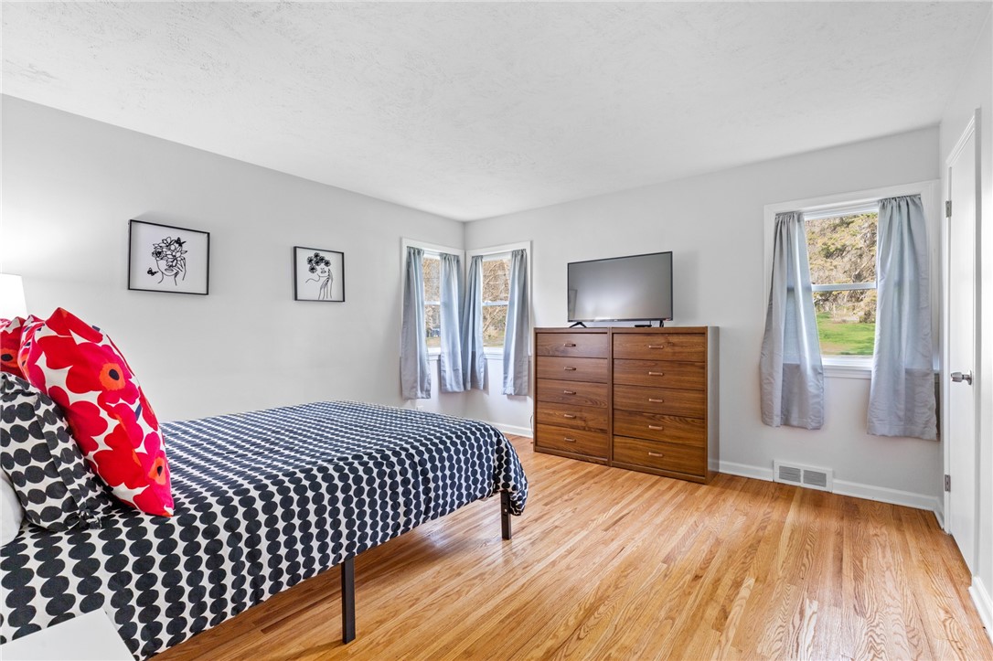 451 Manse Lane, Penfield, New York image 19