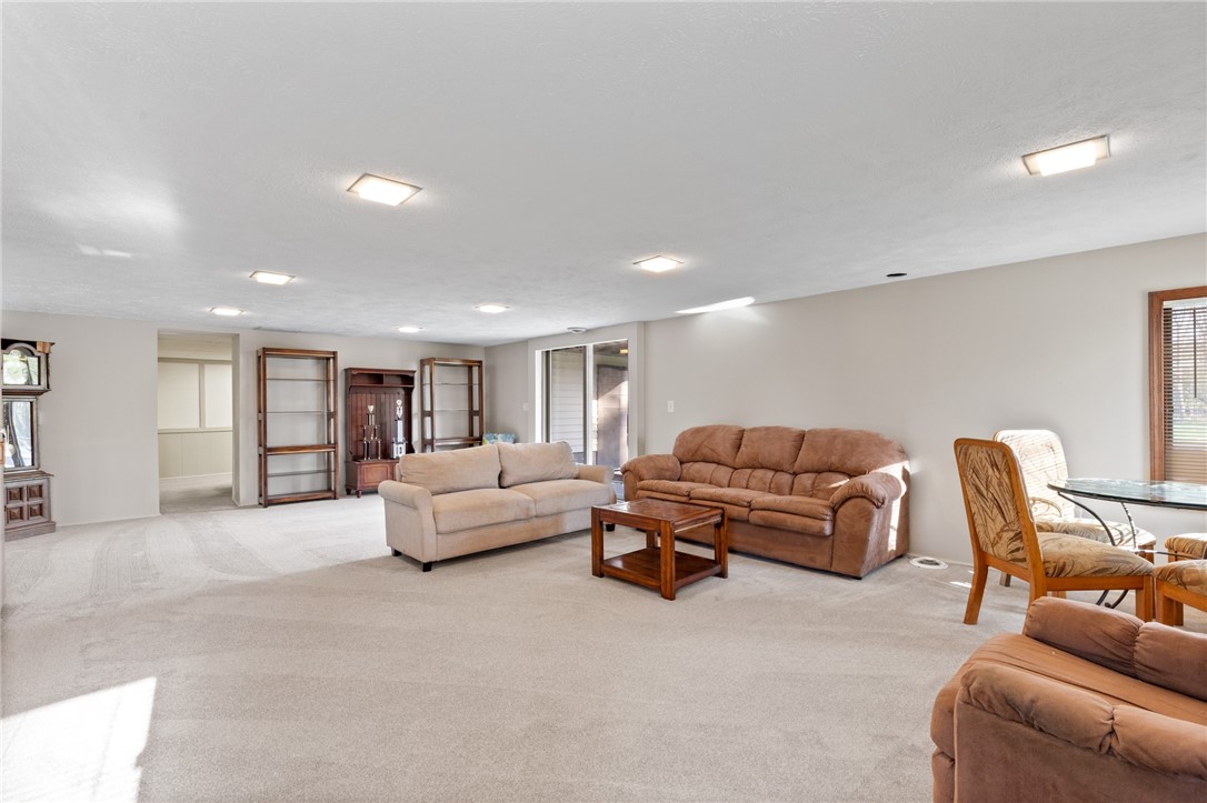451 Manse Lane, Penfield, New York image 39