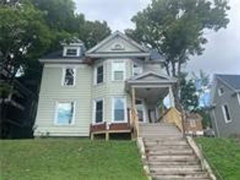 Photo of 43 Spruce Street #5, Oneonta, NY 13820 (MLS # R1635695)