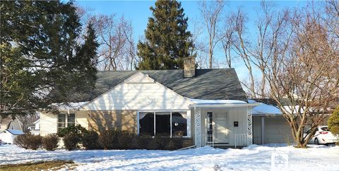 Homes For Sale - 8 Lafayette Avenue Ave<br/> Dunkirk, NY 14048