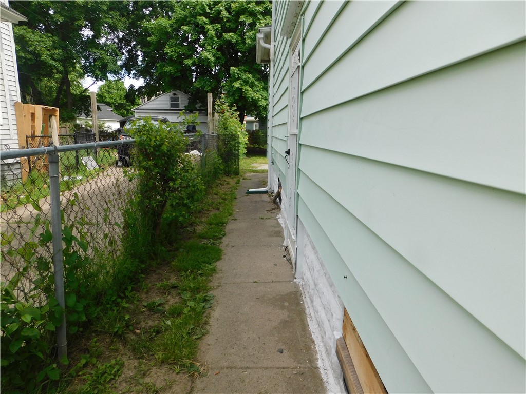 24 Bardin Street