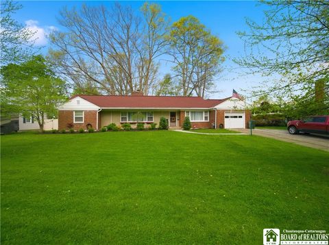 Homes For Sale - 133 E Virginia Boulevard<br/> Jamestown, NY 14701