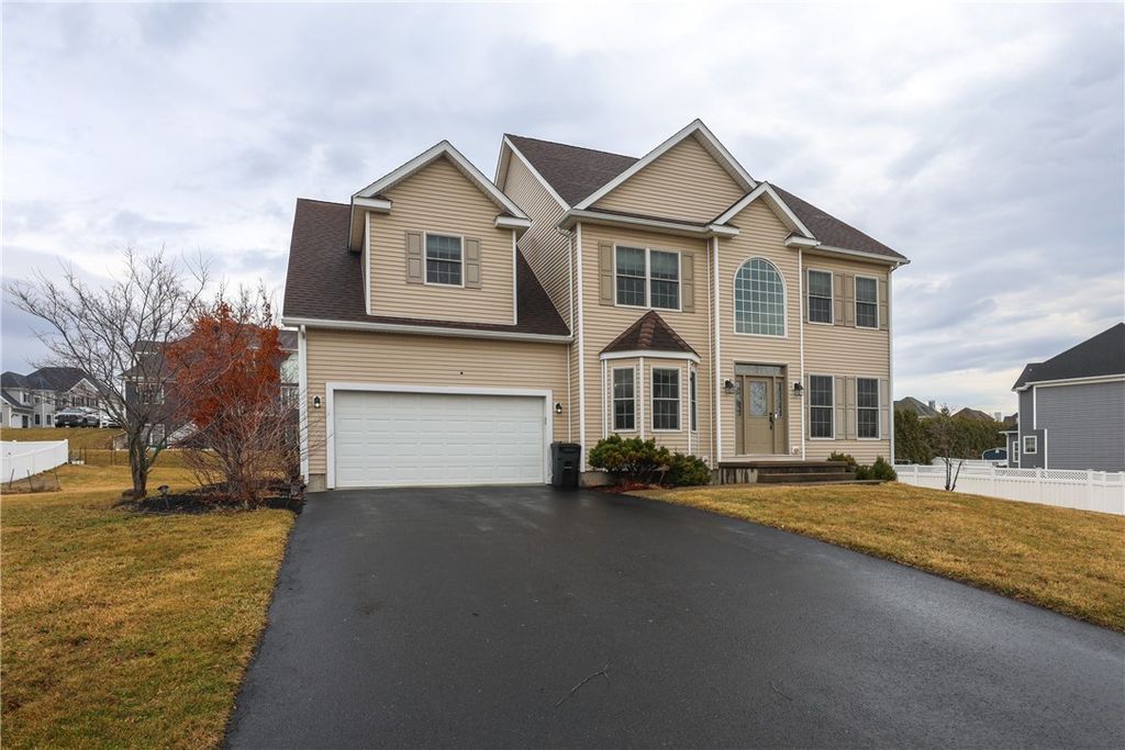Photo of 318 Wexford Lane, Horseheads, NY 14845 (MLS # R1666546)