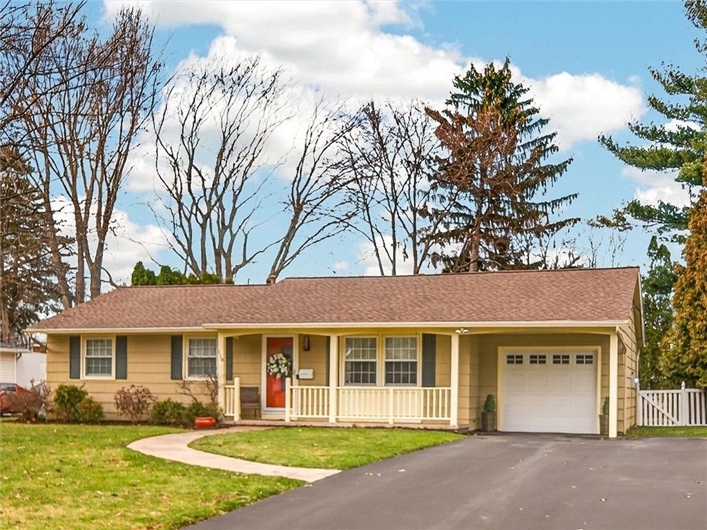 Photo of 118 Courtly Circle, Greece, NY 14615 (MLS # R1667055)