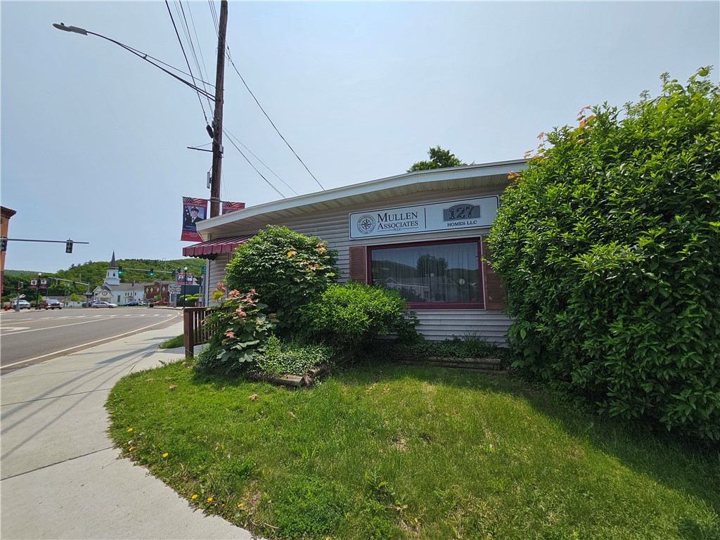 13 W Main Street