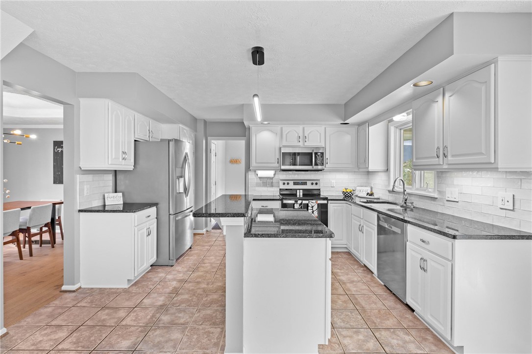 1394 Viking Circle, Webster, New York image 10