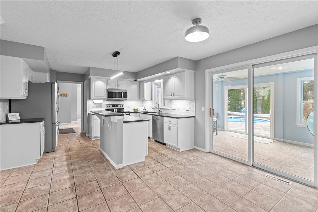 1394 Viking Circle, Webster, New York image 12