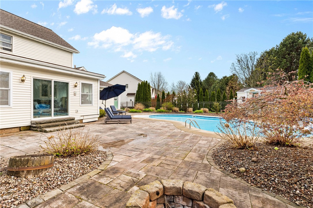1394 Viking Circle, Webster, New York image 32