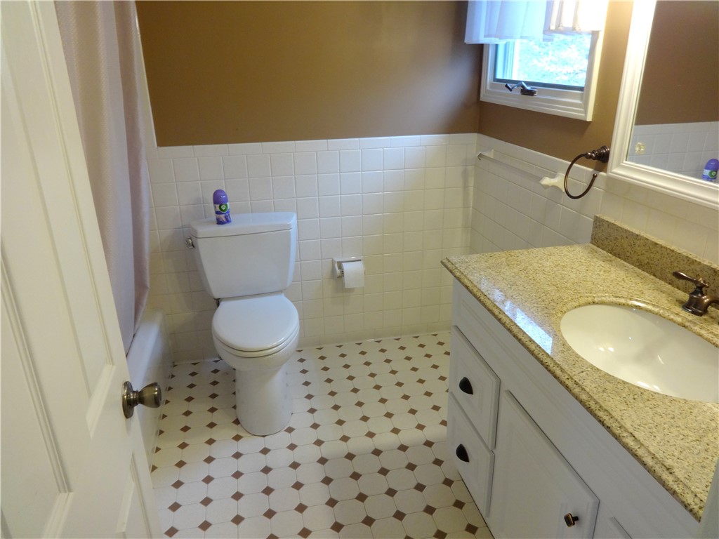 151 Chapel Hill Drive, Irondequoit, New York image 16
