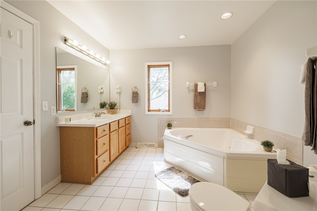 3 Legacy Oak Trail, Henrietta, New York image 18