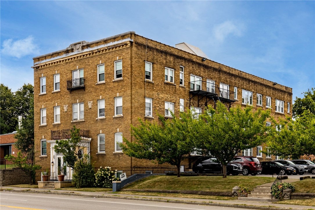 189-199 Lake Avenue