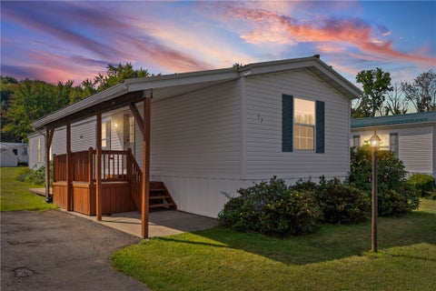 Mobile Home For Sale - 27 Birch Circle<br/> Williamson, NY 14589