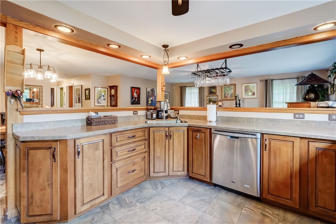 50 Densmore Road, Irondequoit, New York image 12