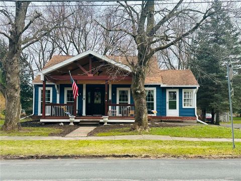 Homes For Sale - 33 S Main Street<br/> Chenango County, Bainbridge, NY 13733